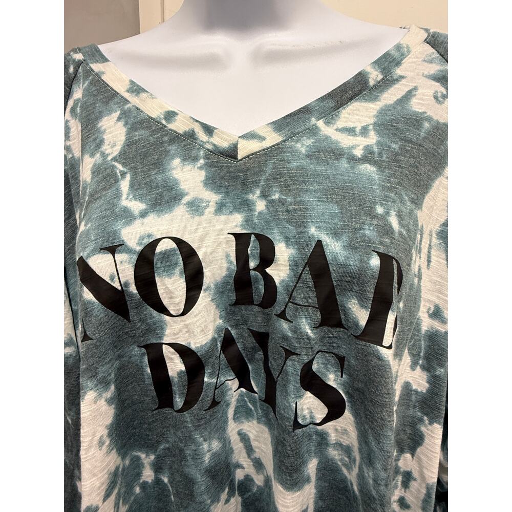 Torrid Super Soft Womens sz 3 3xl Tie Dye classic long sleeve no bad days v neck - Picture 4 of 4
